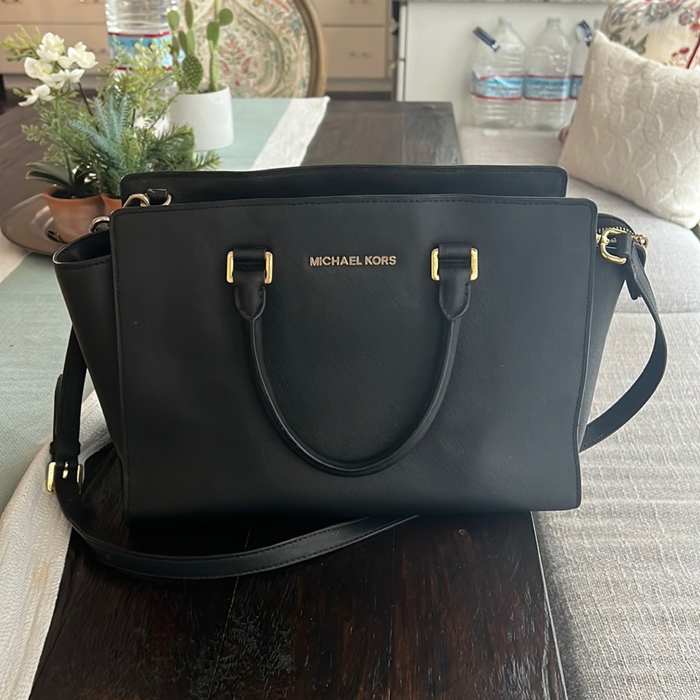 Michael Kors Saffiano Large Selma Tote